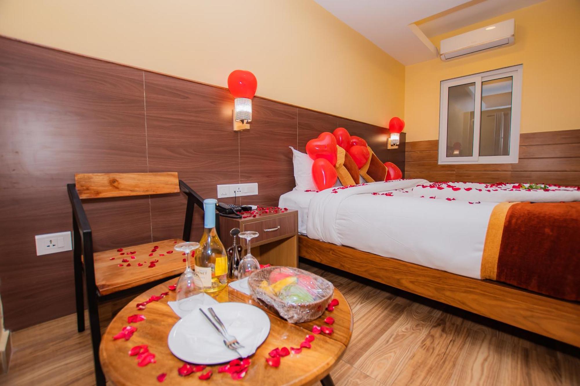 Hotel Hidden Kingdom Pokhara Exterior foto