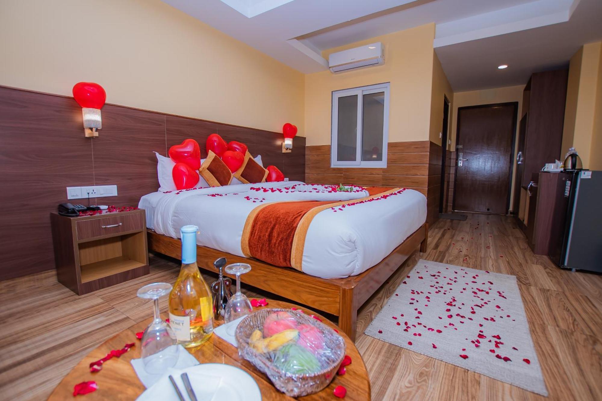 Hotel Hidden Kingdom Pokhara Exterior foto